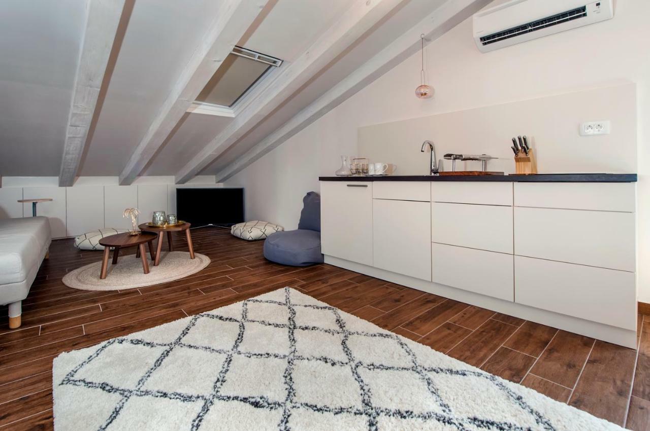 Appartement Nea Seaview 3-apartments! *