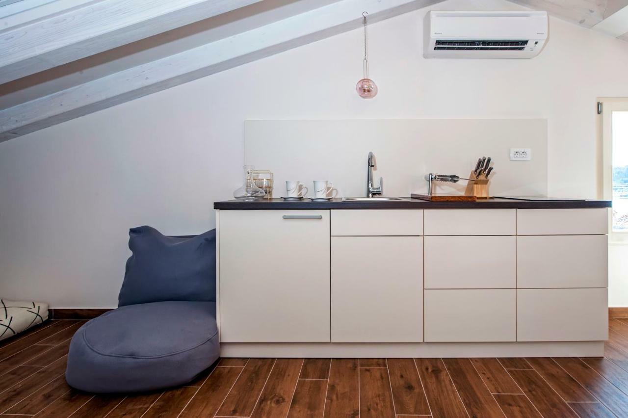 Nea Seaview 3-apartments! *